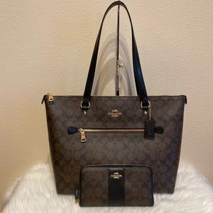 Coach purse and wallet set